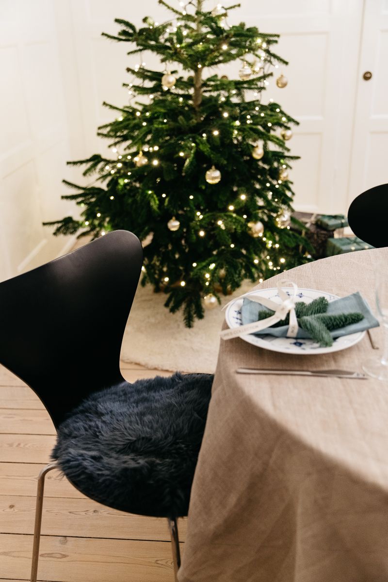 Premium Seat Cover | Long Wool | New Zealand | D13 in Black