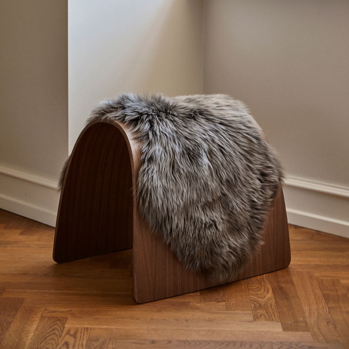 Sheep Stool Black Oak