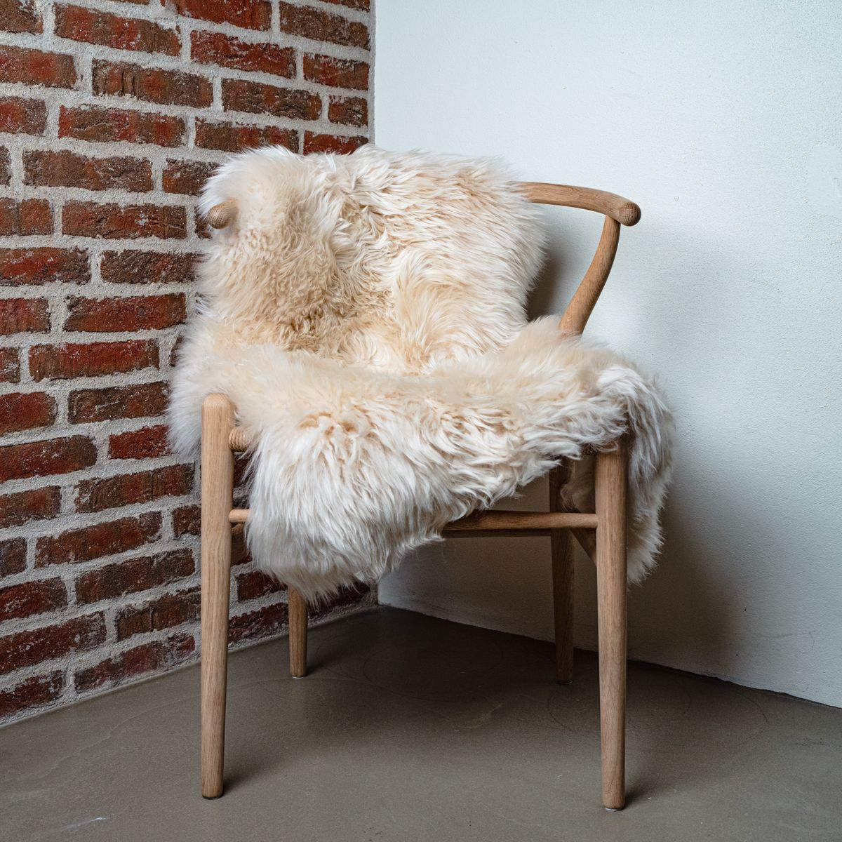 New Zealand Sheepskin | Long Wool | 39 in Linen