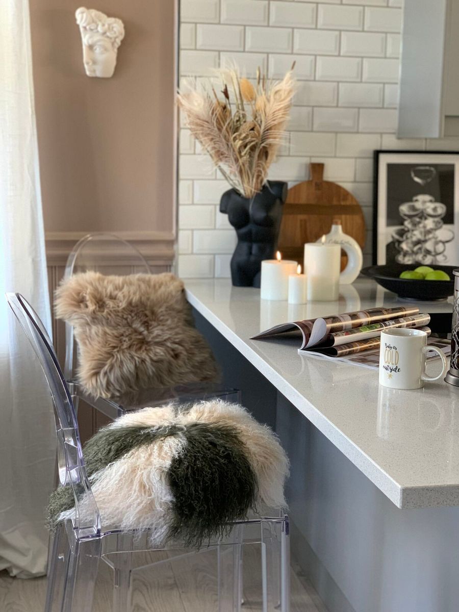 Curly Cake Cushion | D15 in | 18 in | 24 in Arctic Sunrise/Dove