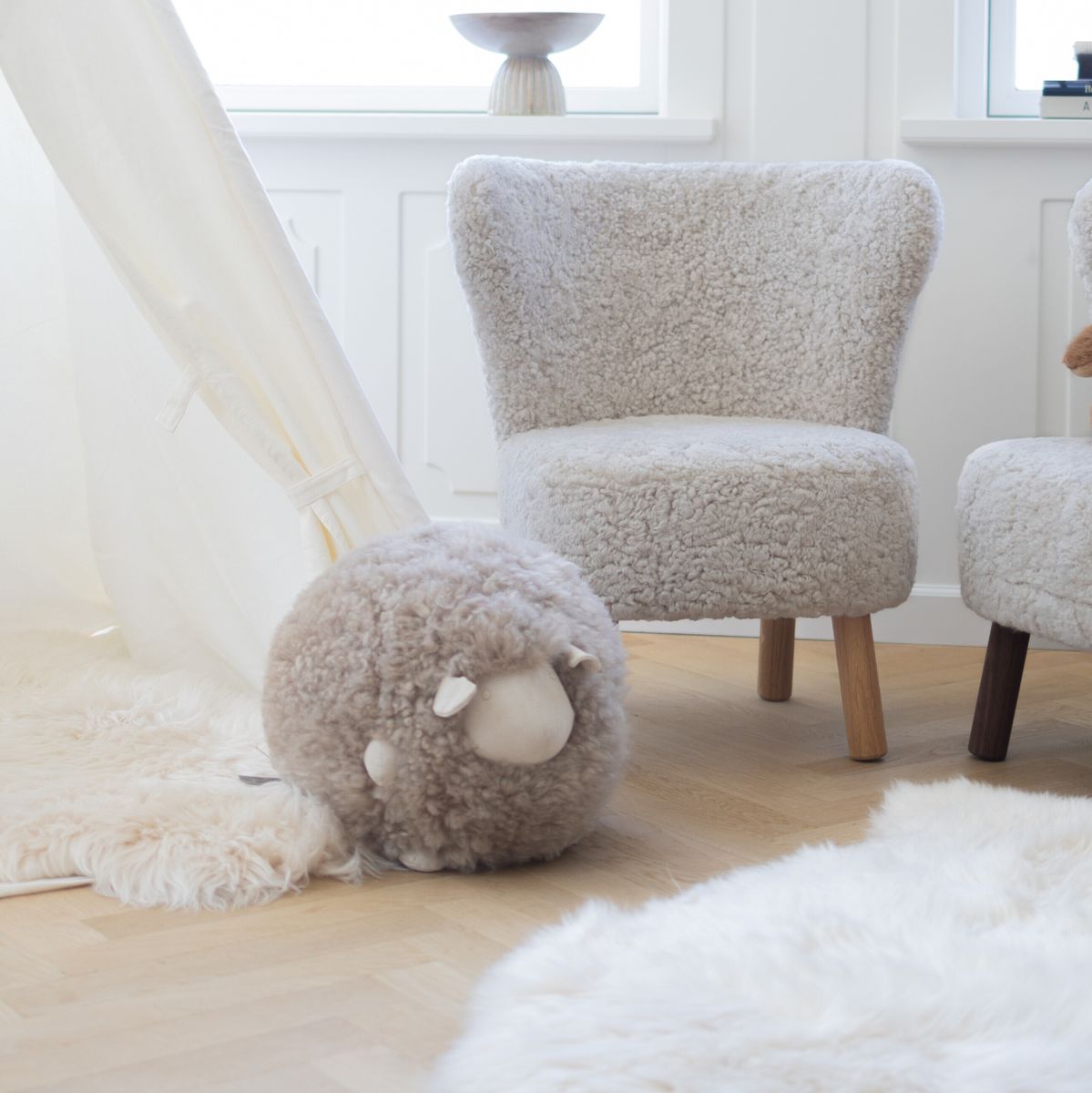 Cute Sheep Cushion | D8 in | D11 in | D13,5 in Beige/White