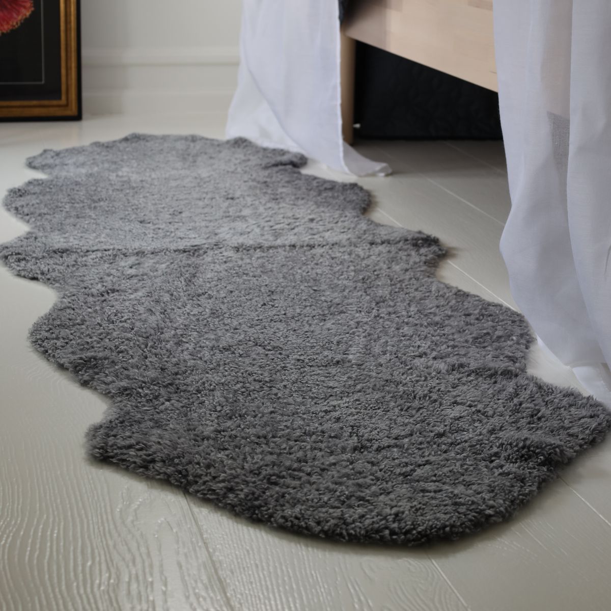 New Zealand Sheepskin | Short Curly Wool | Rug 71x24 in Anthracite