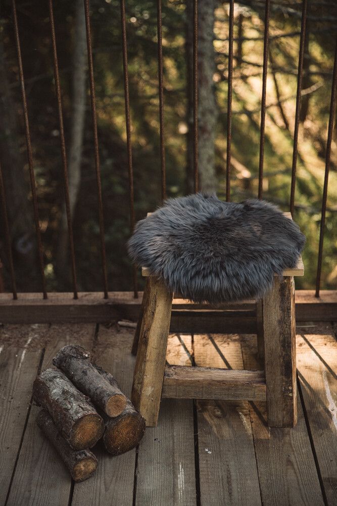 Seat Cover | Long Wool | New Zealand | D34 cm Black