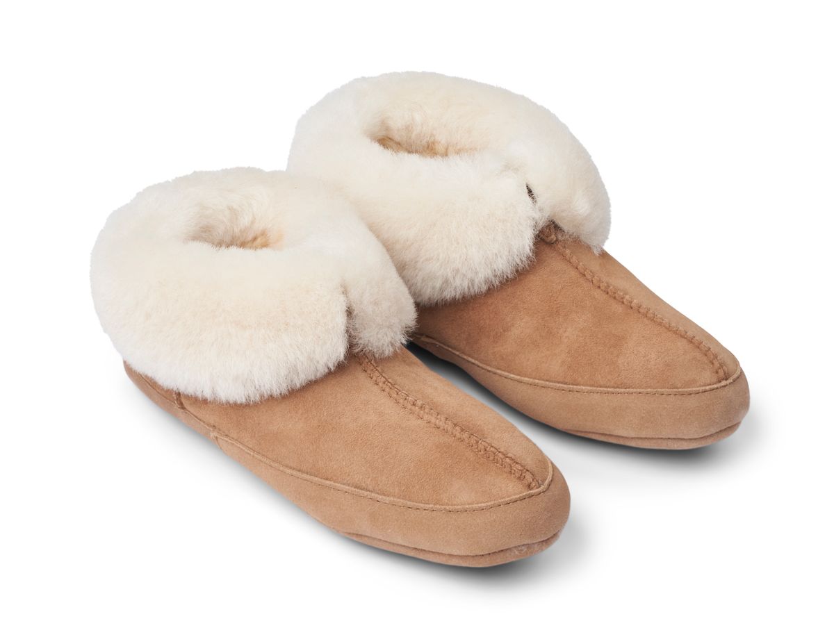 Soft sole sheepskin slipper in chestnut