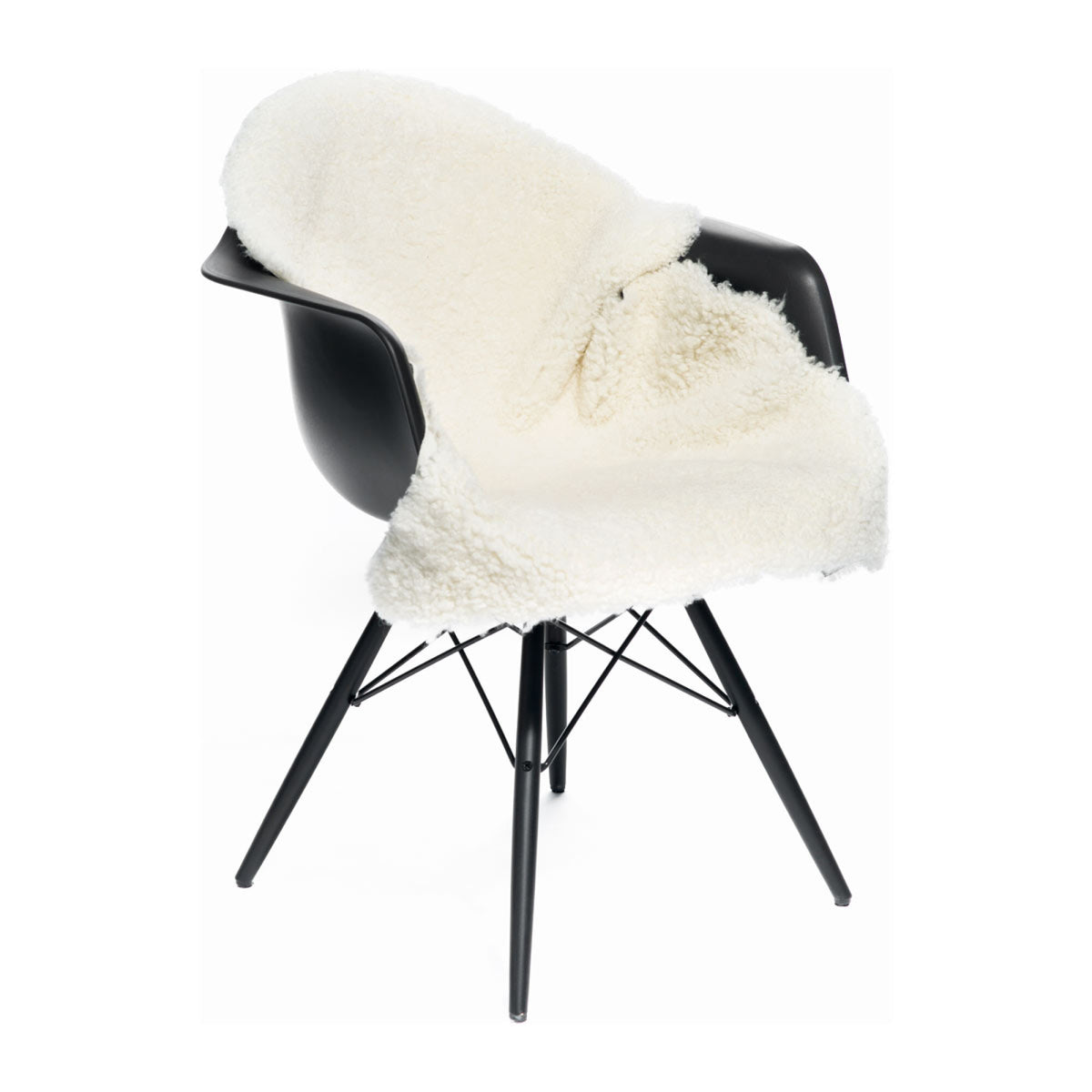 New Zealand Sheepskin | Short Curly Wool | Rug 35 in Ivory