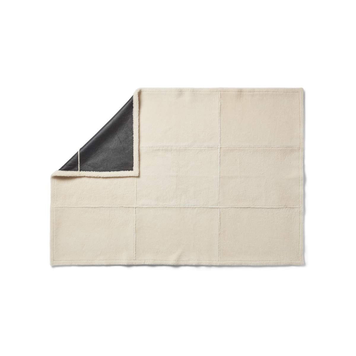 Addison Throw Black/White / 55x79 in
