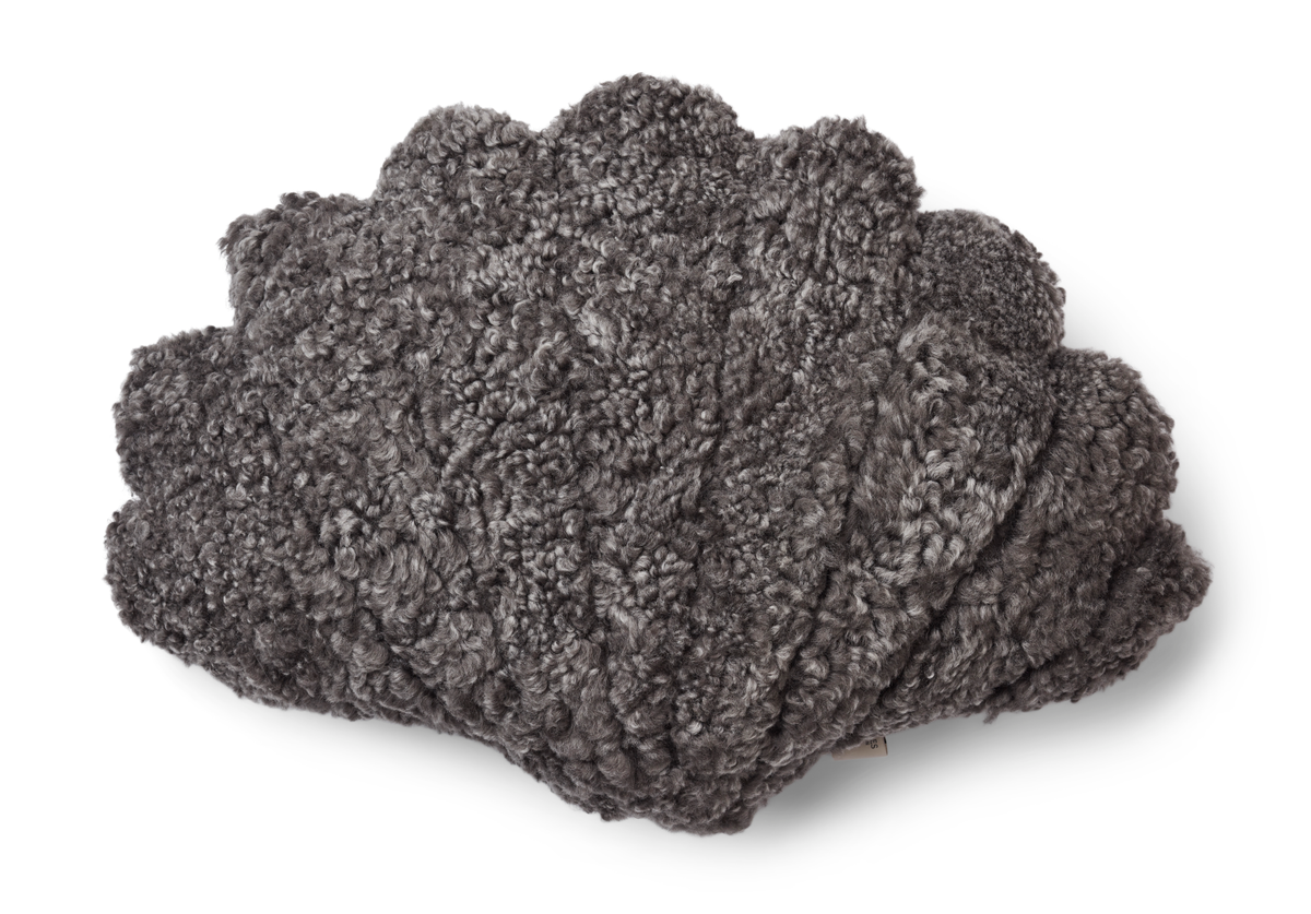 Shell Cushion | Small | Medium | Large Graphite / 21x30 in