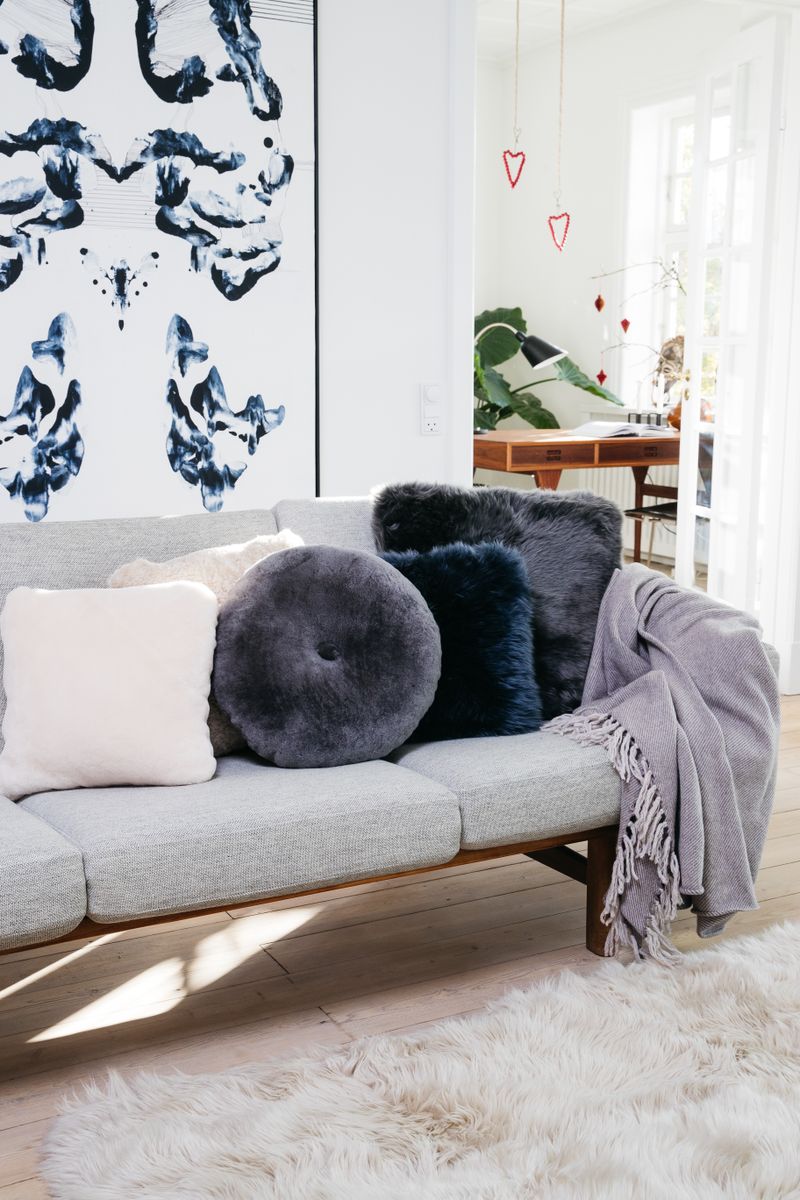 Long-Wool Sheepskin Cushion | Doublesided | 56x56 cm