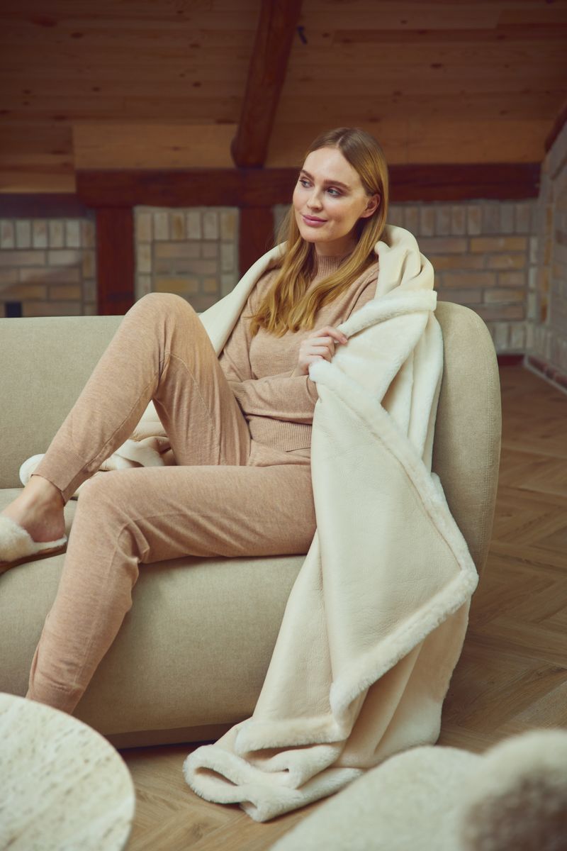 Angelina Throw Leather Brown/Ivory