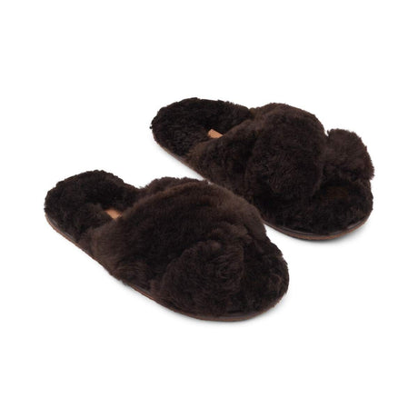 Alpaca Cross Slippers Chocolate