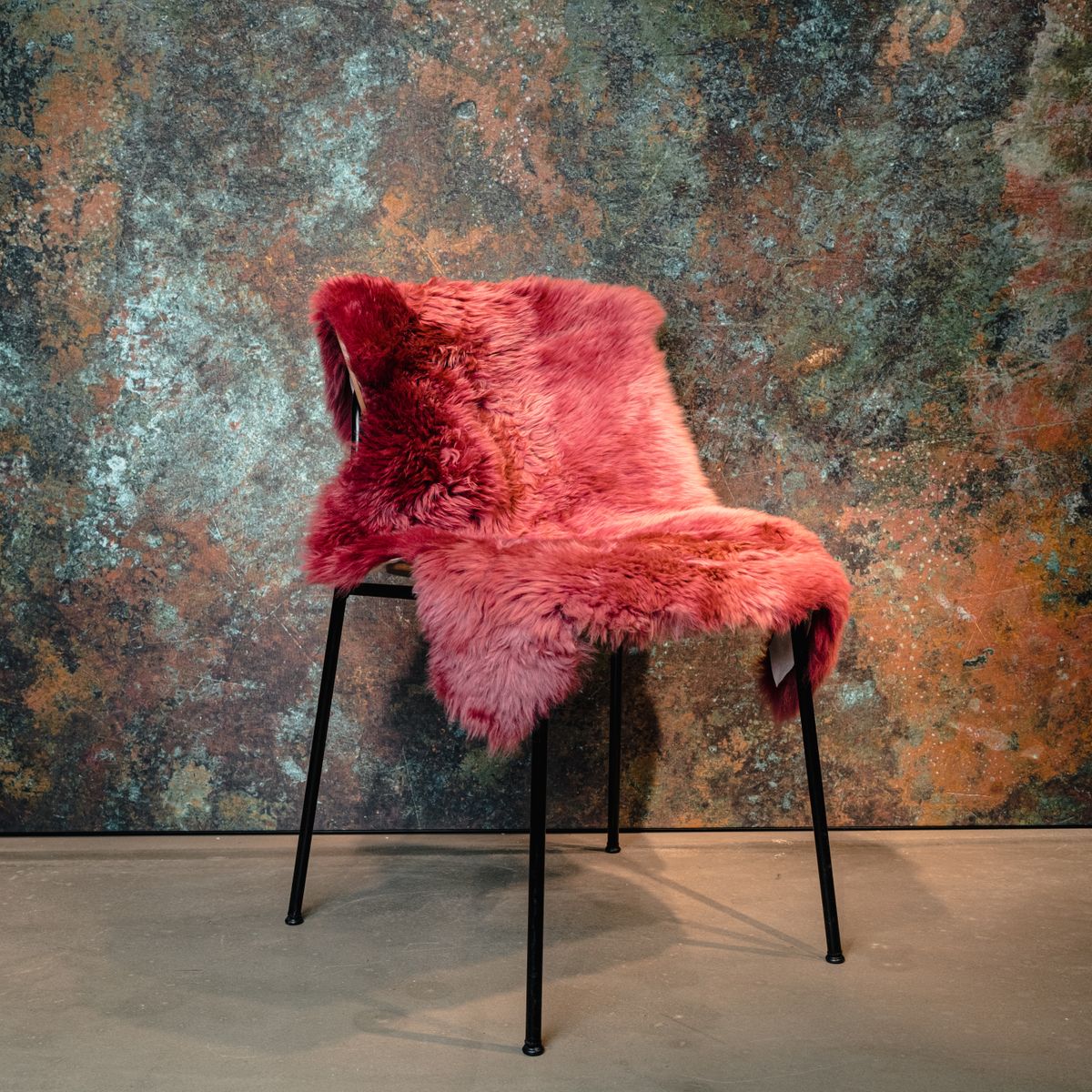 Merino Sheepskin Dyed | New Zealand | approx. 35 in Fuchsia