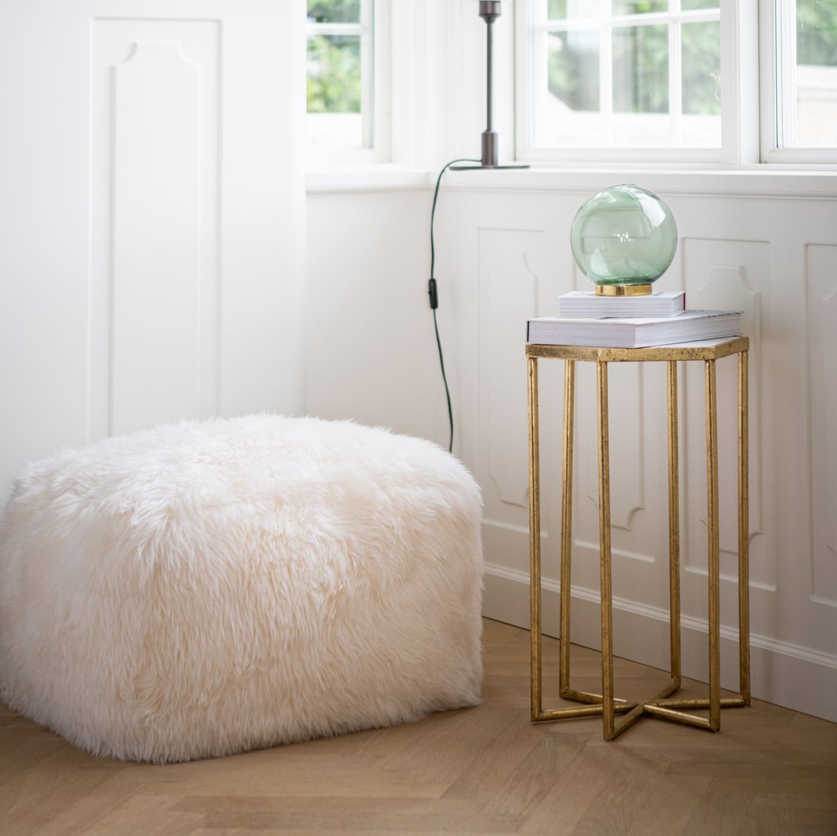 Long Wool Sheepskin Pouf Ivory