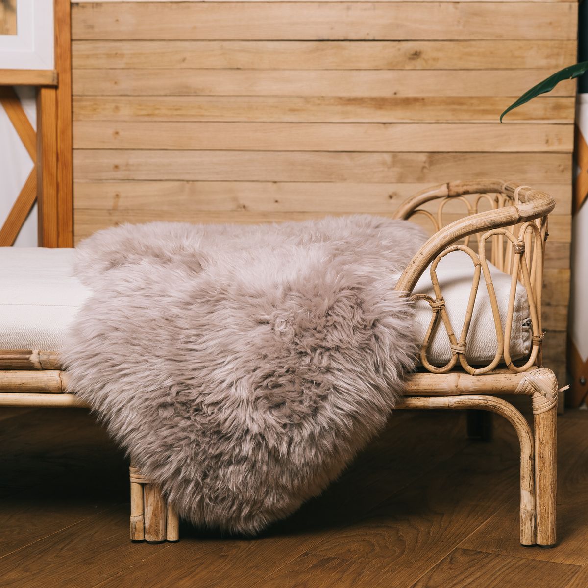 New Zealand Sheepskin | Long Wool | 39 in Dove