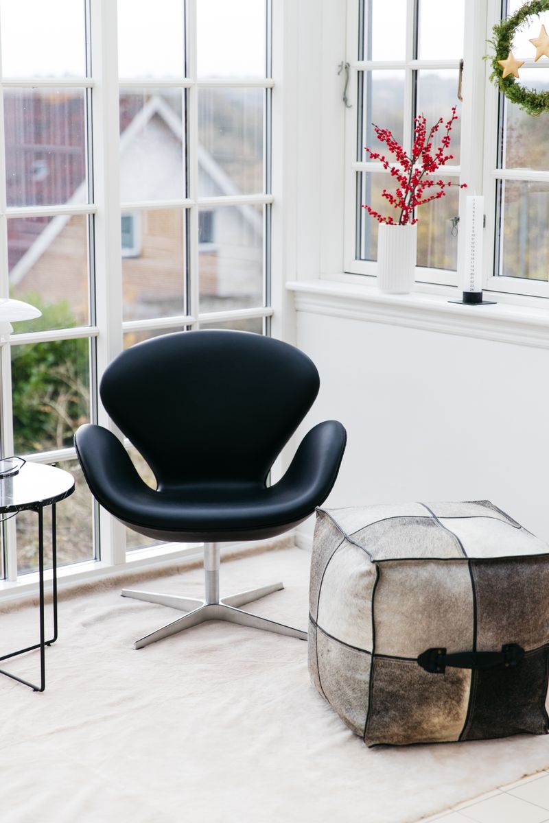 Calf Leather Pouf W/handle | Square |18x18x18 in Grey