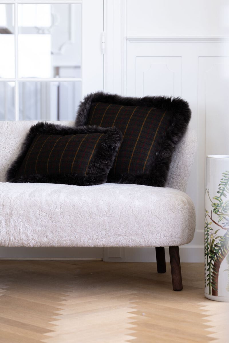 Wool Cushion Rectangular | Doublesided | LW trim | 34x52 cm