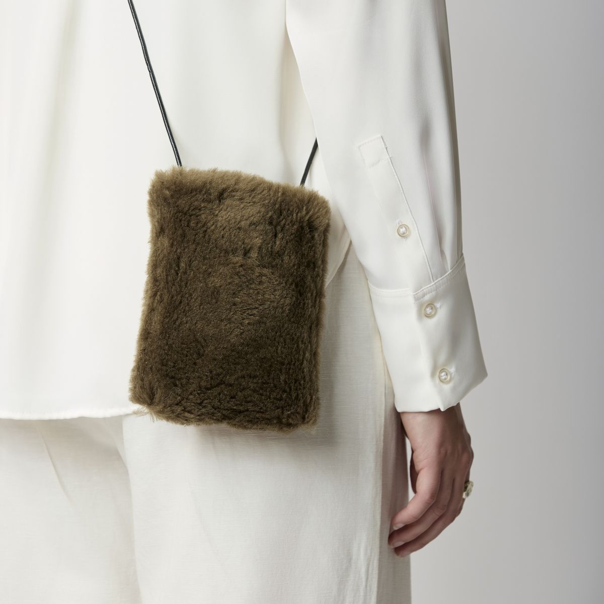 Gwen Phonebag Beige