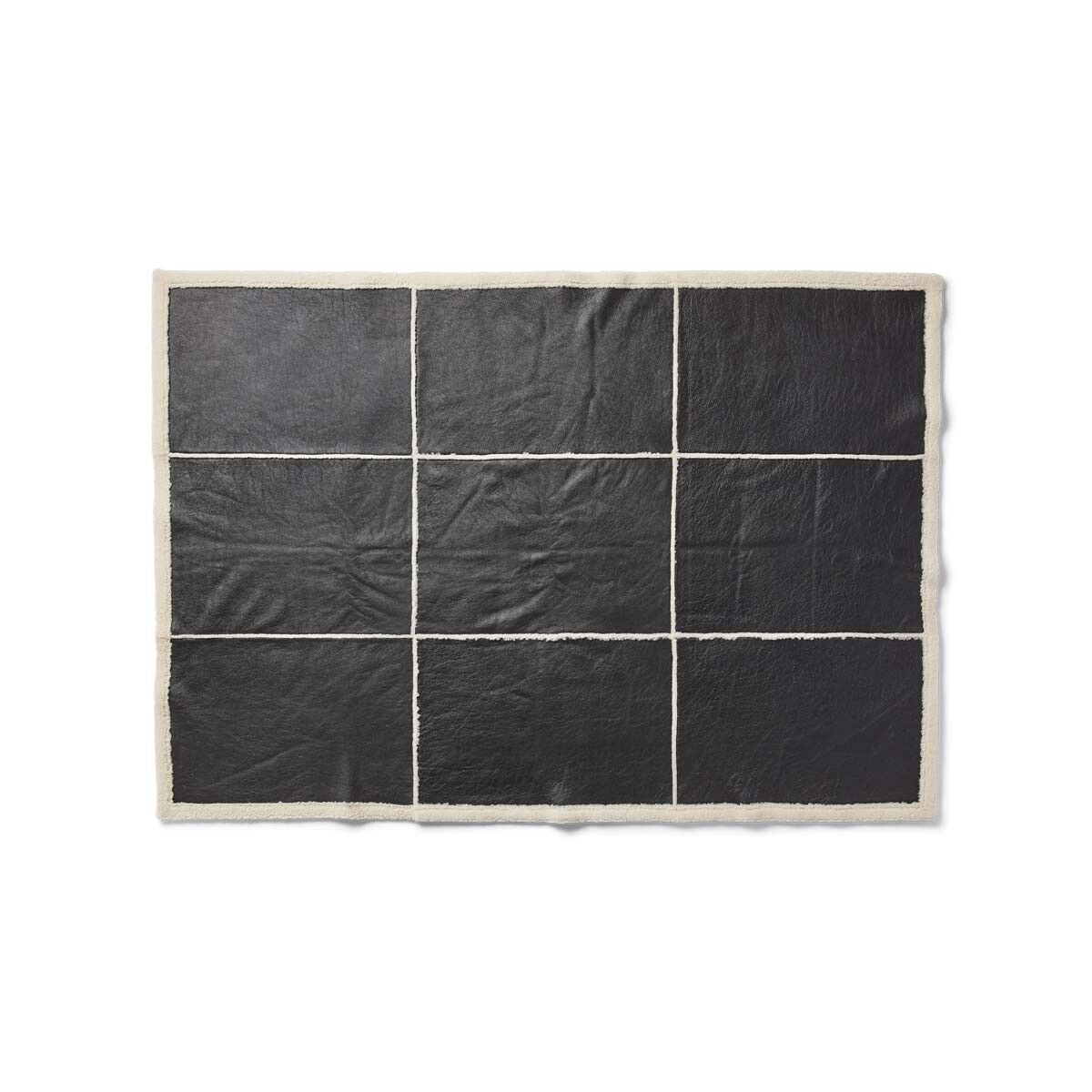Addison Throw Black/White