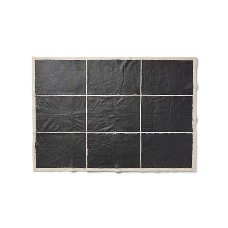 Addison Throw Black/White