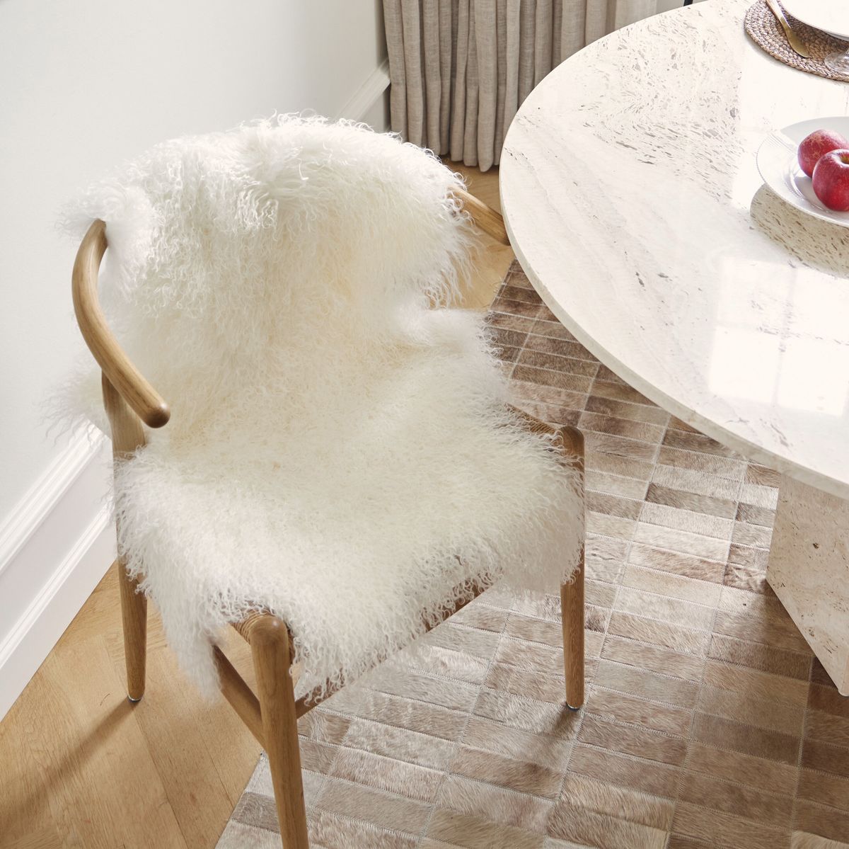 Tibetan Sheepskin | Curly | 33x20 in Arctic Sunrise