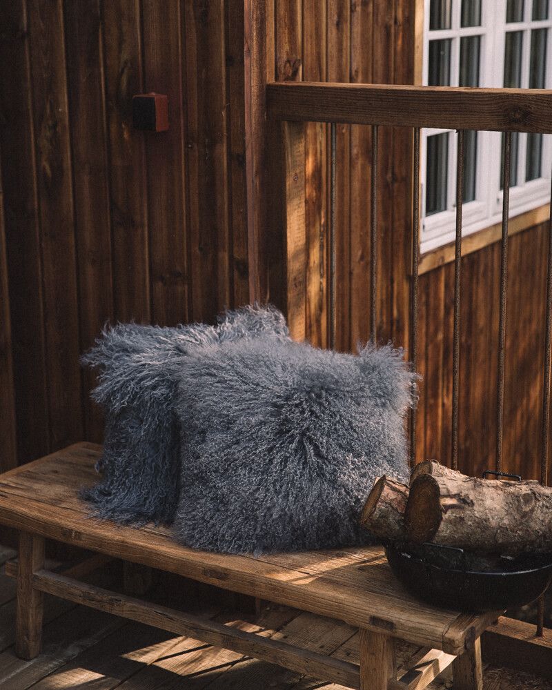 Sheepskin Cushion | Tibet | 40x40 cm