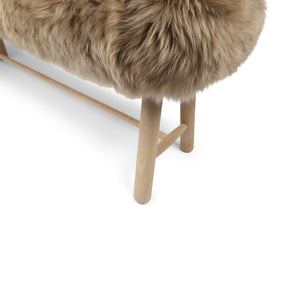 Bench with New Zealand Long Wool Sheepskin | Oak Legs Taupe