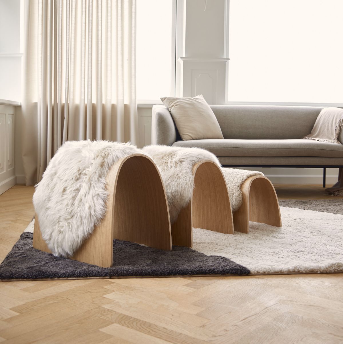 Sheep Stool Black Oak