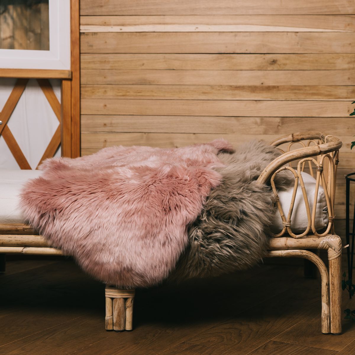 New Zealand Sheepskin | Long Wool | 35 in Rose