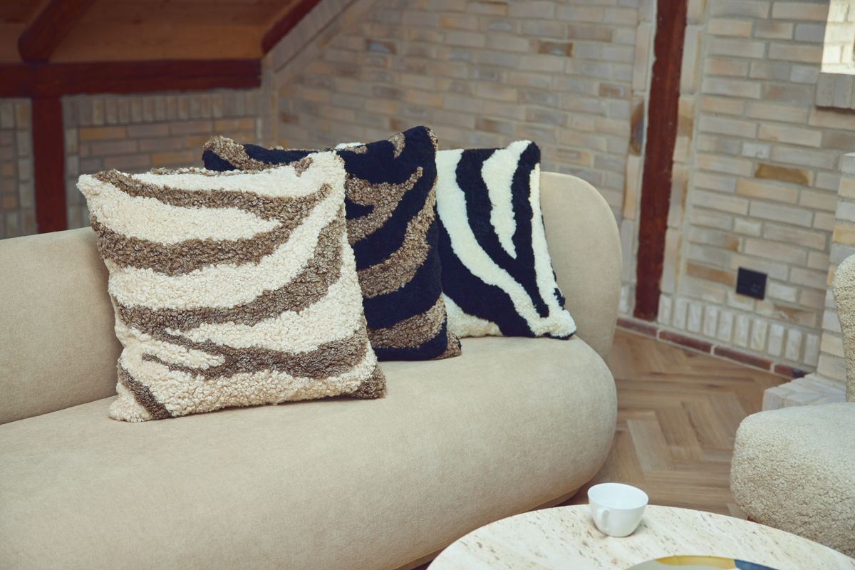 Zebra Cushion | Doublesided | 24x24 in Black/Taupe