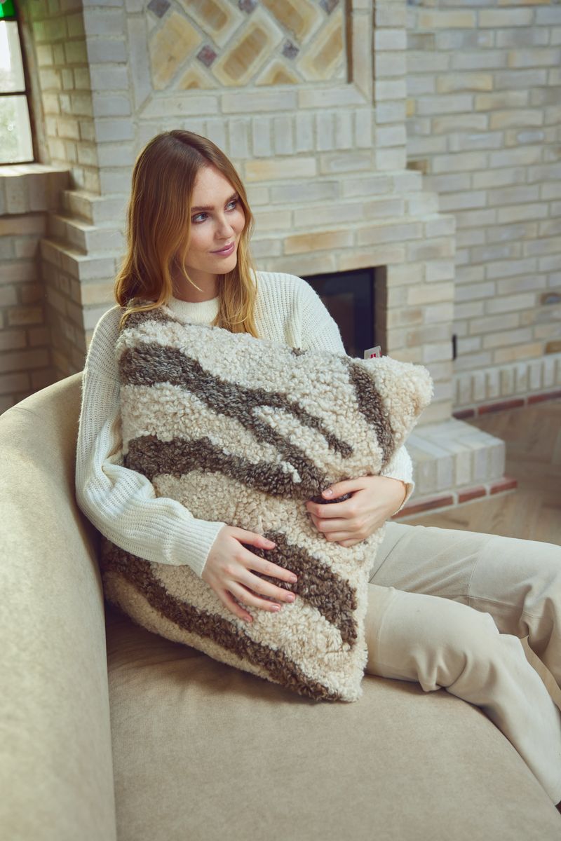 Zebra Cushion | Doublesided | 24x24 in Taupe/Pearl