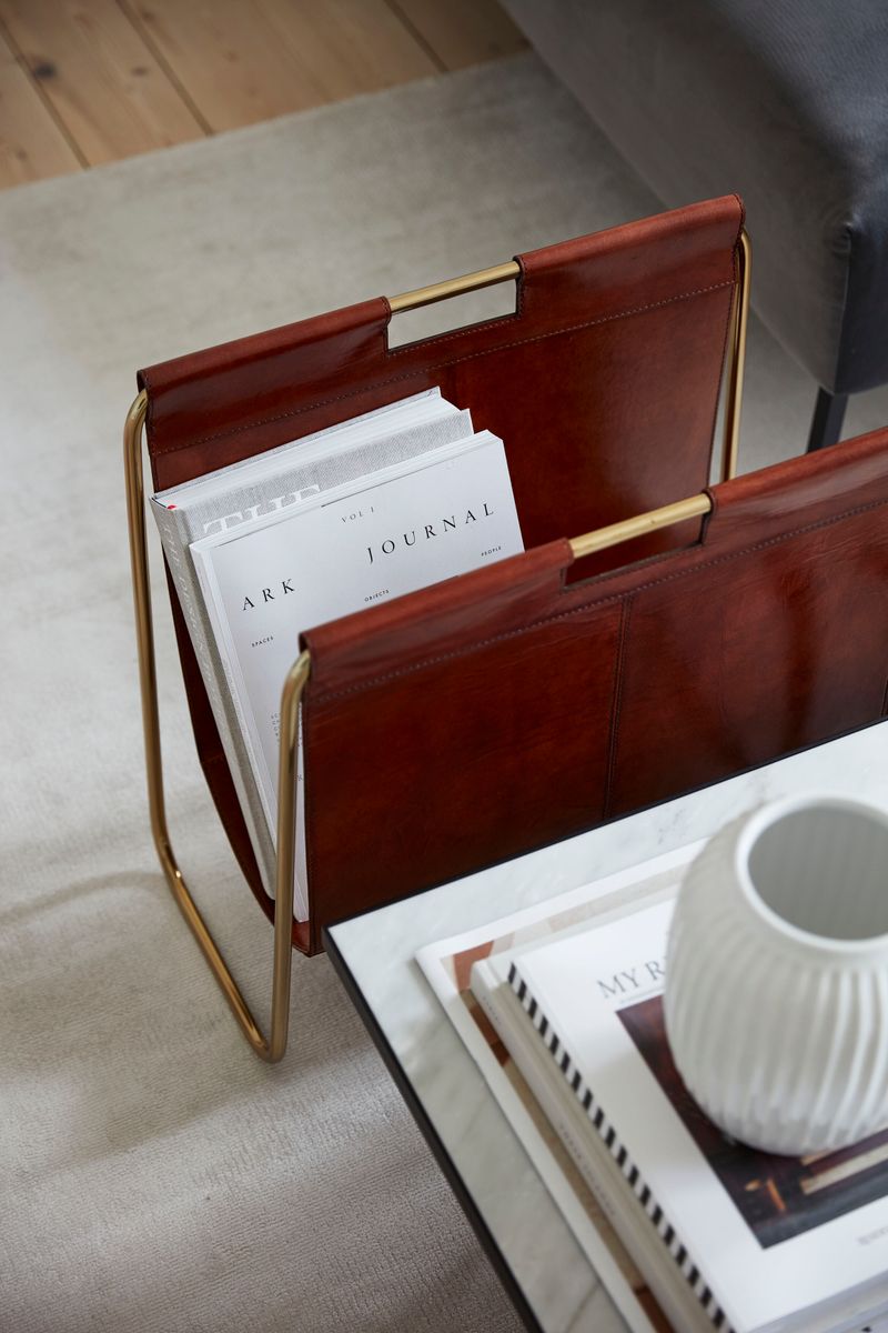 Magazine Holder | 20x10x20 in