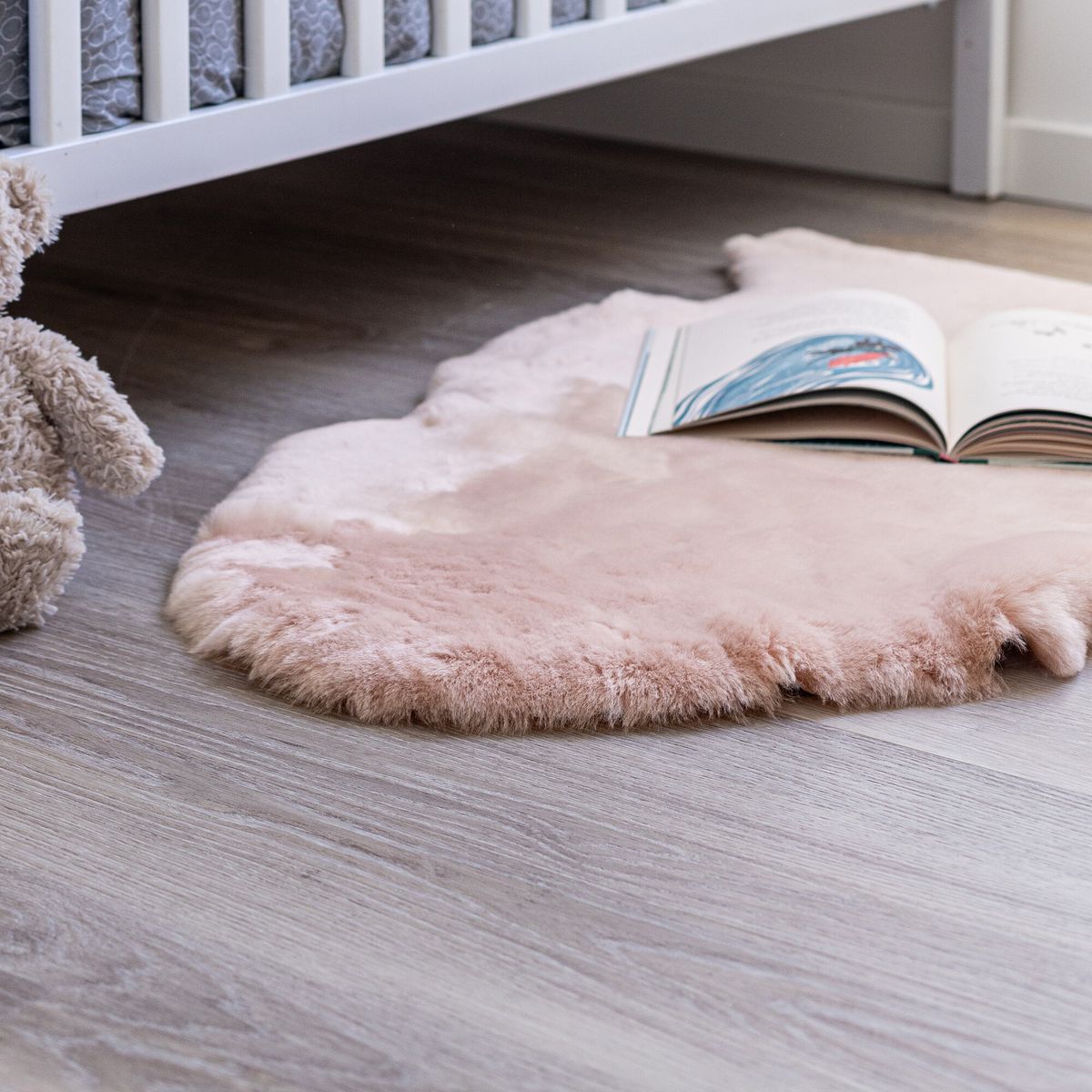 Baby Sheepskin | Short Wool | New Zealand Light Pink