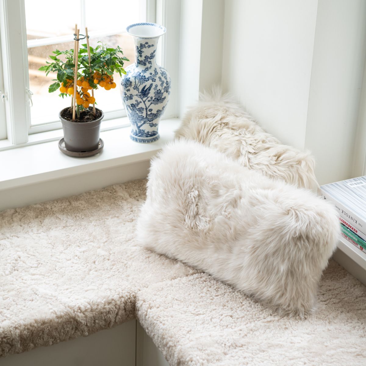 Sheepskin Cushion | Long Wool | New Zealand | Rectangular Linen