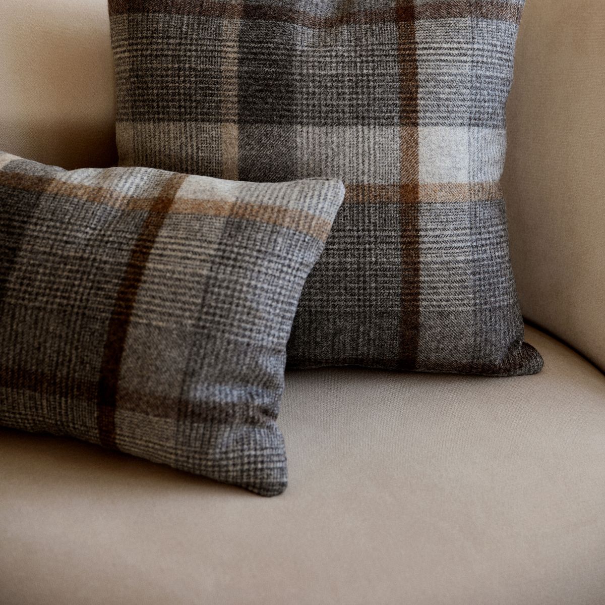 Doublesided Cushion | 20x20 in Cocoa-Dark Brown