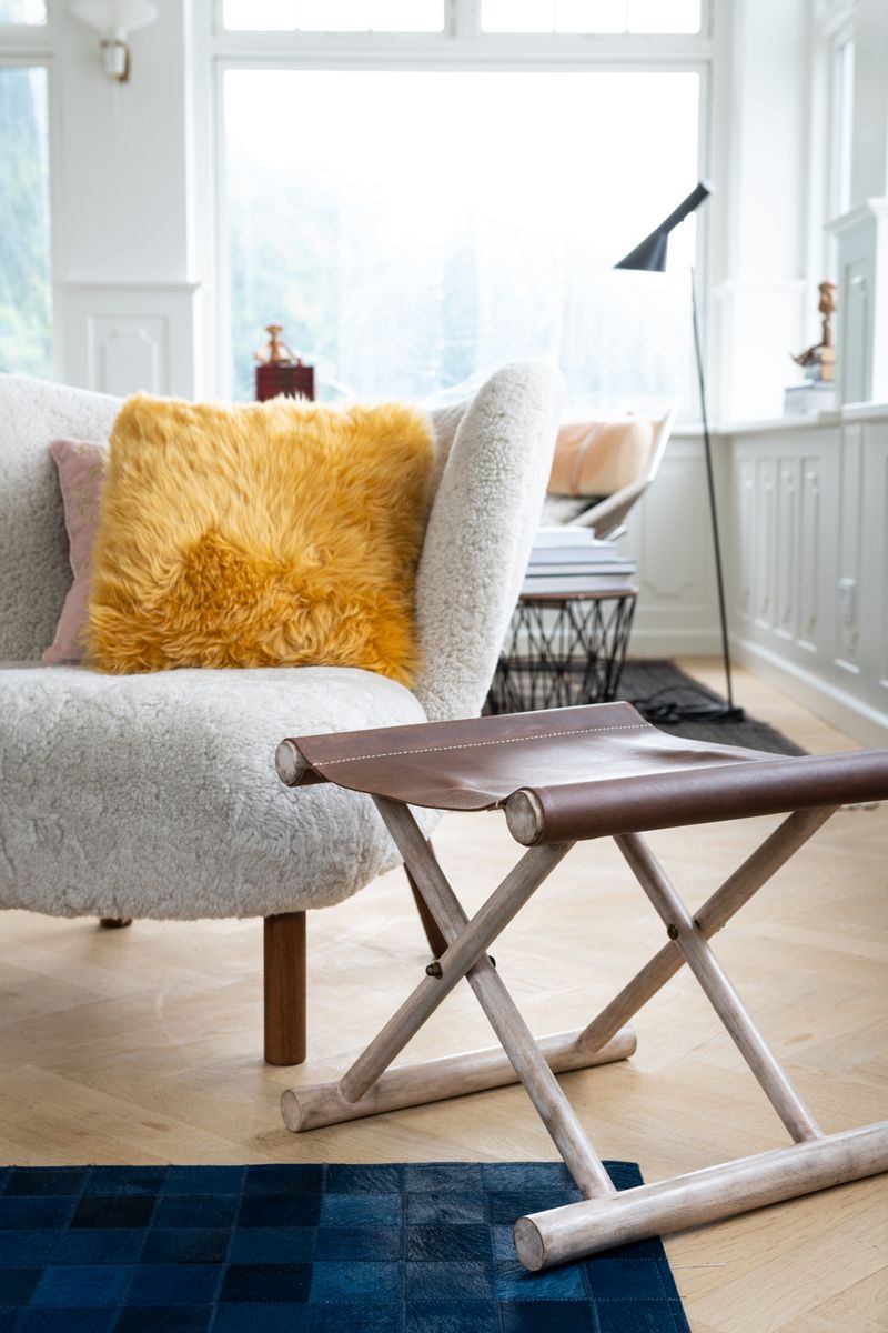Calf leather Stool |16x13x16 in